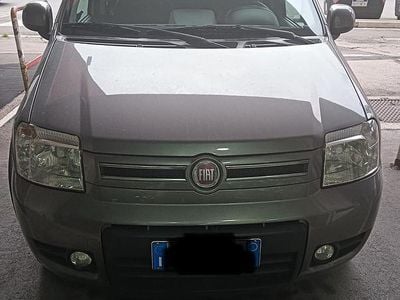 Usata Fiat Panda 4x4 Climbing 69 CV (50 kW) 2012 Grigio Utilitaria