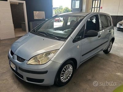 Usata Mitsubishi Colt 74 CV (54 kW) 2008 Blu Utilitaria