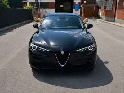 Usata Alfa Romeo Stelvio Business 190 CV (139 kW) 2021 Nero SUV