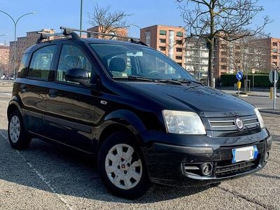 Nero Usata 2010 Fiat Panda Dynamic Utilitaria | 2500 €