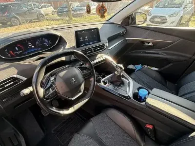 Usata Peugeot 3008 Active 131 CV (96 kW) 2019 Grigio SUV