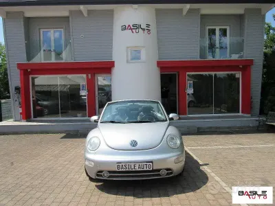 Usata VW New Beetle 101 CV (74 kW) 2005 Grigio Utilitaria