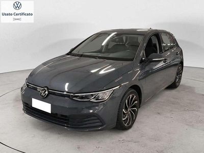 Grigio Usata 2022 VW Golf Life Berlina | 21.000 € (Buon prezzo)