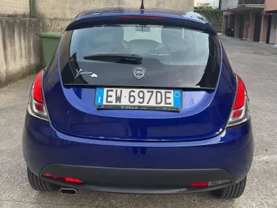 Usata Lancia Ypsilon S 69 CV (50 kW) 2014 Blu/azzurro Utilitaria