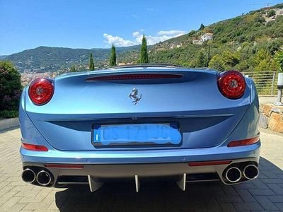 Usata Ferrari California 560 CV (411 kW) 2016 Blu/azzurro Cabrio