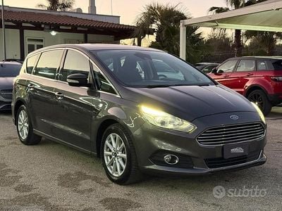 Usata Ford S-MAX S 150 CV (110 kW) 2016 Grigio Monovolume