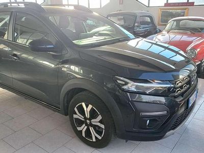 Usata Dacia Sandero Comfort 91 CV (66 kW) 2021 Grigio Berlina