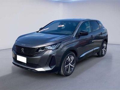 Usata Peugeot 3008 Allure 131 CV (96 kW) 2023 Argento SUV