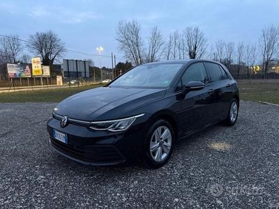 Usata VW Golf VIII Style 116 CV (85 kW) 2023 Nero Berlina