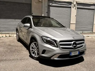 Usata Mercedes GLA200 Premium 136 CV (100 kW) 2014 Grigio SUV