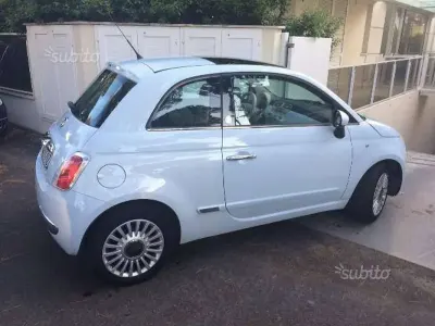 Usata Fiat 500 Lounge 101 CV (74 kW) 2008 Blu/azzurro Utilitaria