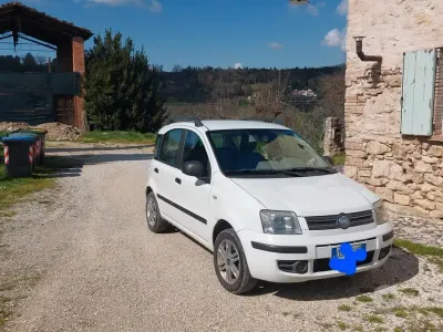 Usata Fiat Panda 70 CV (51 kW) 2006 Utilitaria