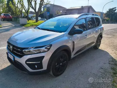 Usata Dacia Jogger 101 CV (74 kW) 2022 Grigio Monovolume