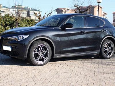Usata Alfa Romeo Stelvio Sprint 190 CV (139 kW) 2022 Nero vulcano SUV