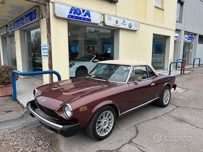 Usata Fiat 124 Spider 140 CV (102 kW) 2018 Marrone Cabrio