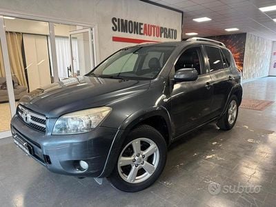 Usata Toyota RAV4 Luxury 177 CV (130 kW) 2007 Grigio SUV