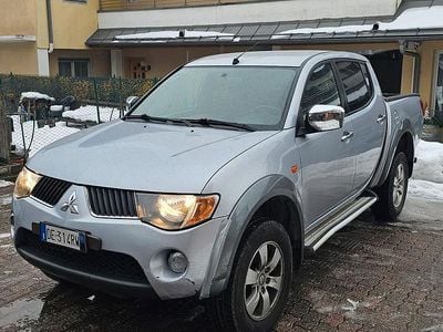 Usata Mitsubishi L200 Intense 136 CV (100 kW) 2007 Argento Pick-up