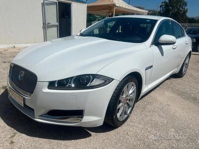 Usata Jaguar XF 163 CV (119 kW) 2014 Bianco Berlina