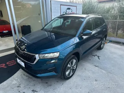 Käytetty Skoda Karoq Style 116 HP (85 kW) 2022 Sininen Katumaasturi