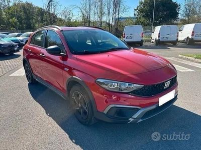 Usata Fiat Tipo Cross 101 CV (74 kW) 2021 Rosso Berlina