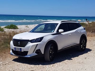 Usata Peugeot 2008 Allure 102 CV (75 kW) 2020 Bianco SUV