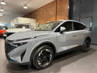 Usata Nissan Qashqai N-Connecta 158 CV (116 kW) 2025 Grigio SUV