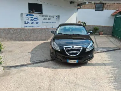 Usata Lancia Delta 120 CV (88 kW) 2010 Nero Utilitaria