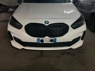 Usata BMW 116 M Sport 116 CV (85 kW) 2021 Bianco Utilitaria