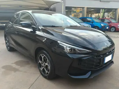 Usata MG MG3 Luxury 102 CV (75 kW) 2025 Nero Utilitaria