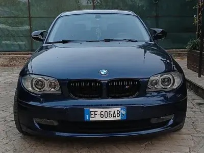 Usata BMW 116 116 CV (85 kW) 2012 Bluazzurro Utilitaria