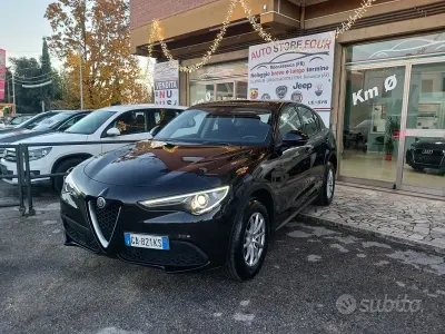 Usado Alfa Romeo Stelvio 190 CV (139 kW) 2020 Negro SUV