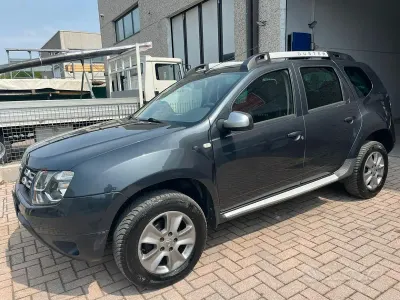 Usata Dacia Duster 101 CV (74 kW) 2015 Grigio SUV