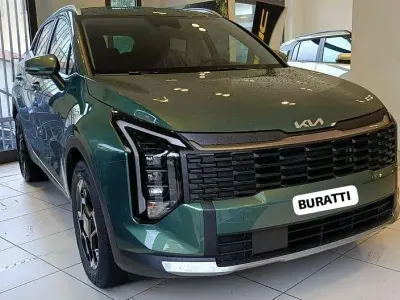 Usata Kia Sportage Style 150 CV (110 kW) 2025 Verde SUV