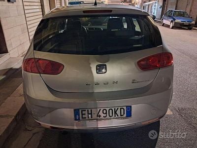 Usata Seat Leon 102 CV (75 kW) 2011 Grigio Berlina