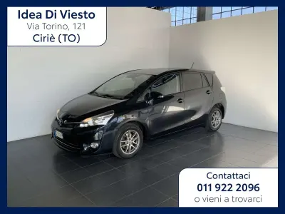 Usata Toyota Verso Active 112 CV (82 kW) 2015 Nero Monovolume