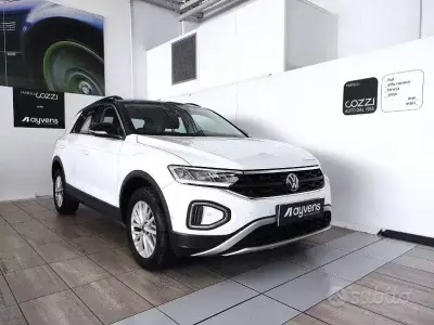 Usata VW T-Roc Life 150 CV (110 kW) 2023 Bianco SUV