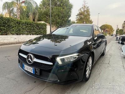 Usata Mercedes A180 Business 116 CV (85 kW) 2020 Nero Berlina
