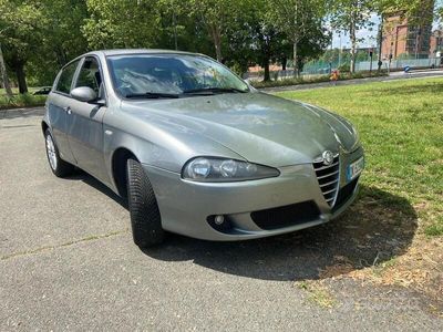 usata Alfa Romeo 147 1.9 JTD-M 5 porte Distinctive