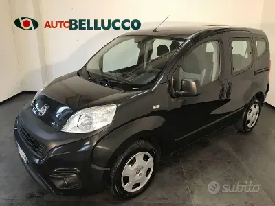 Begagnad Fiat Qubo Easy 80 HK (58 kW) 2019 Svart Minibuss