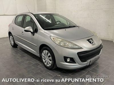 Begagnad Peugeot 207 70 HK (51 kW) 2014 Grå Cab