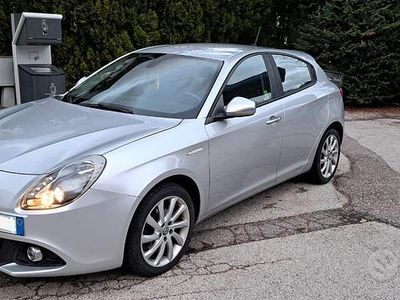 Usata Alfa Romeo Giulietta Super 120 CV (88 kW) 2017 Grigio Utilitaria