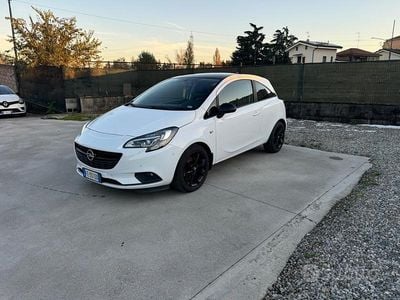 Usata Opel Corsa Cosmo 95 CV (69 kW) 2016 Bianco Utilitaria