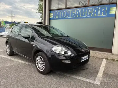 Usata Fiat Punto Street 69 CV (50 kW) 2018 Nero Utilitaria
