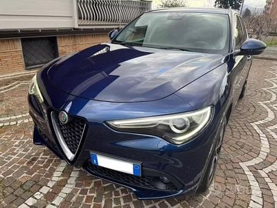 Usata Alfa Romeo Stelvio Executive 210 CV (154 kW) 2019 Blu/azzurro SUV