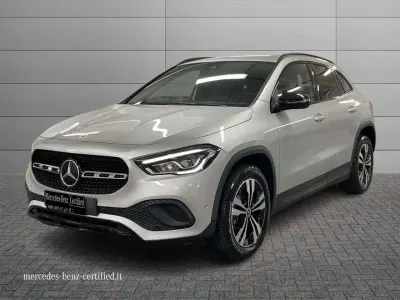 Usata Mercedes GLA200 Premium 150 CV (110 kW) 2021 Argento iridio SUV