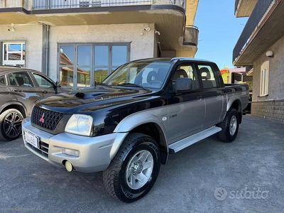 Usata Mitsubishi L200 115 CV (84 kW) 2004 Nero Pick-up