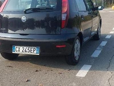 Usata Fiat Punto 80 CV (58 kW) 2005 Nero Berlina