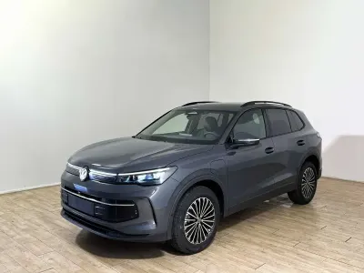 Nuova VW Tiguan Edition 204 CV (150 kW) 2026 Argento SUV