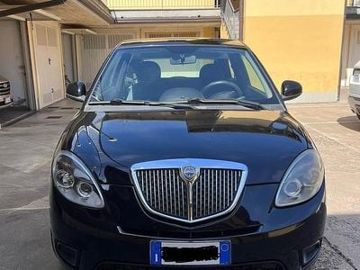Usata Lancia Ypsilon 69 CV (50 kW) 2011 Nero Utilitaria