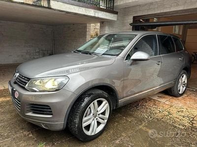 Usata VW Touareg 224 CV (164 kW) 2011 Grigio SUV